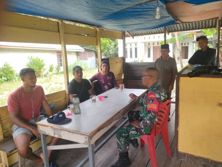 Sertu Ichlas Manalu Perkuat Silaturahmi Warga di Hari Idul Adha