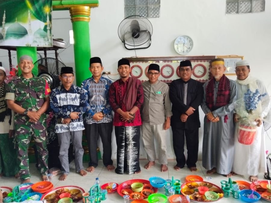 Sertu Johansah Hadiri Peringatan Maulid Nabi Muhammad SAW 1448 H di Masjid Nurul Wathan Desa Sanglar