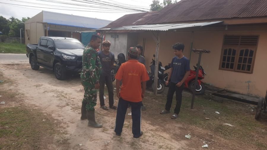 SERTU JUNAIDI INGATKAN BAHAYA NARKOBA KEPADA WARGA DESA BRINGIN