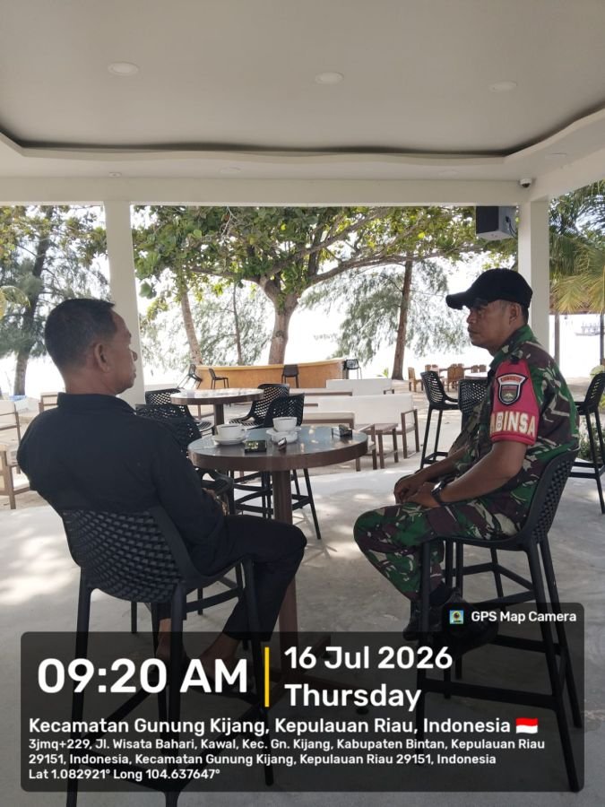 Sertu Kismawan Babinsa Malang Rapat Himbau Pengelola Wisata Waspadai Bahaya Ombak Tinggi