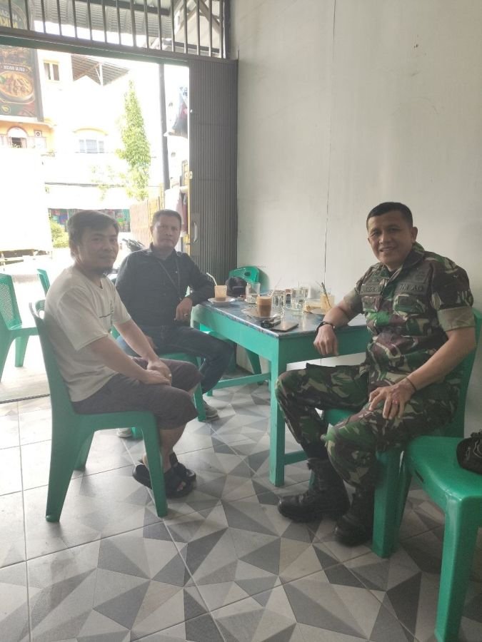 Sertu Marizal,As Bangun Kedekatan dengan  Warga Teratak Air Hitam