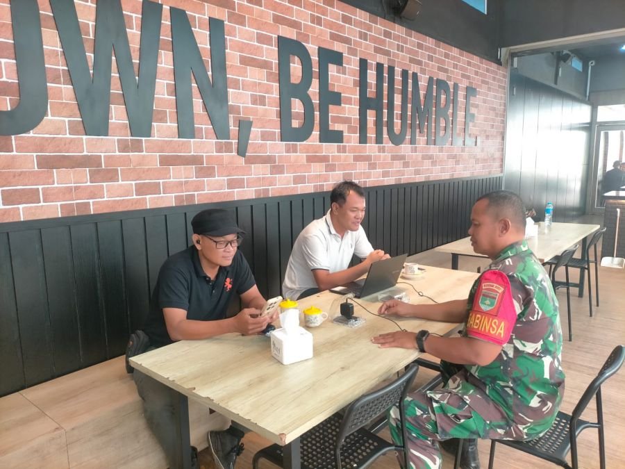 Sertu Mujahid Perkuat Koordinasi Babinsa dan Satpol PP Jaga Ketertiban Baran Timur