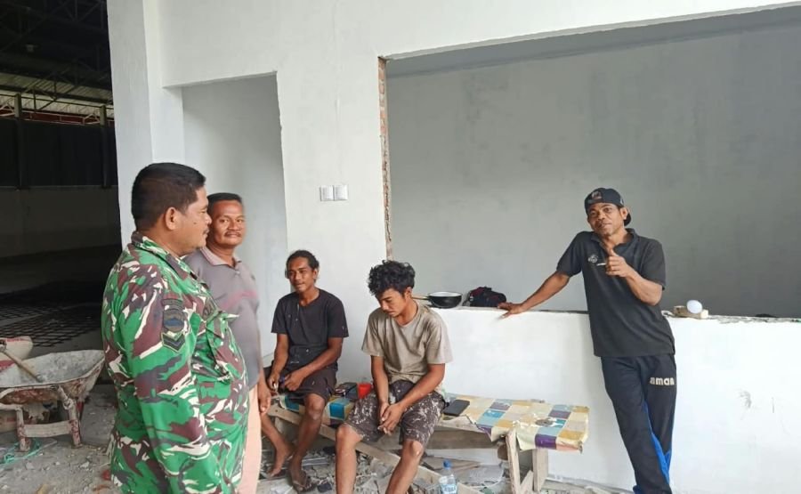 Sertu Wahirman Turun Langsung, Jaga Komunikasi dengan Warga Rupat
