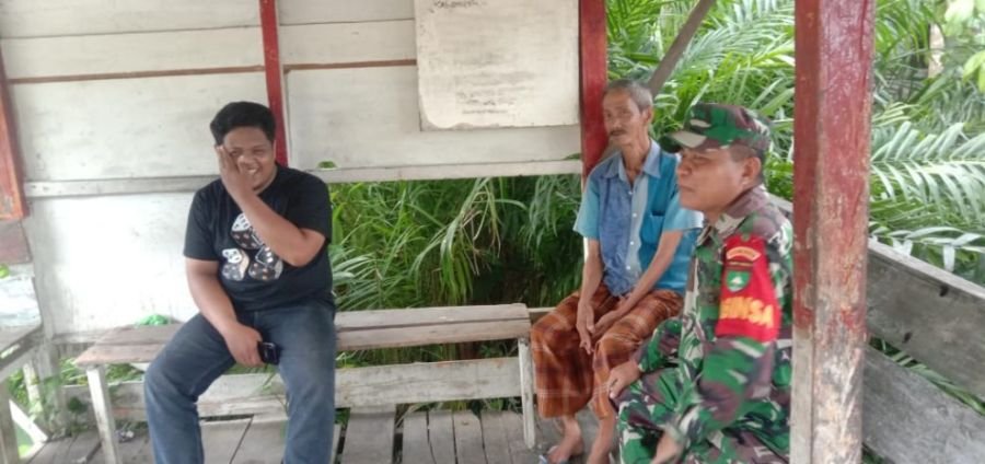 Sinergi Babinsa dan Warga Benteng Solid, Serka Maihasan Laksanakan Pengawasan SDM dan Komsos