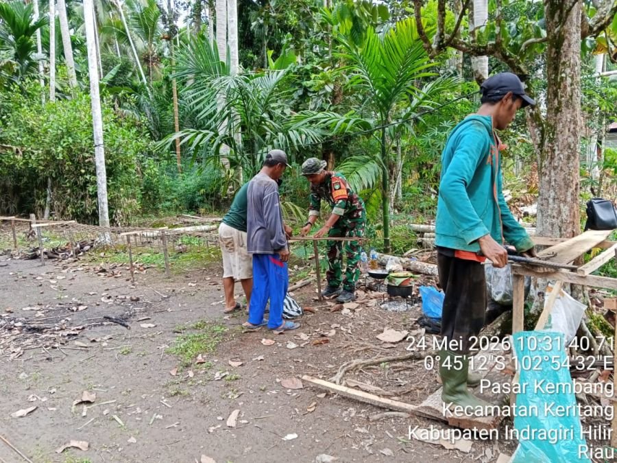 Sinergi Babinsa Koramil 09/KMG dan Masyarakat Wujudkan Pembangunan Desa Lewat Kerja Bakti