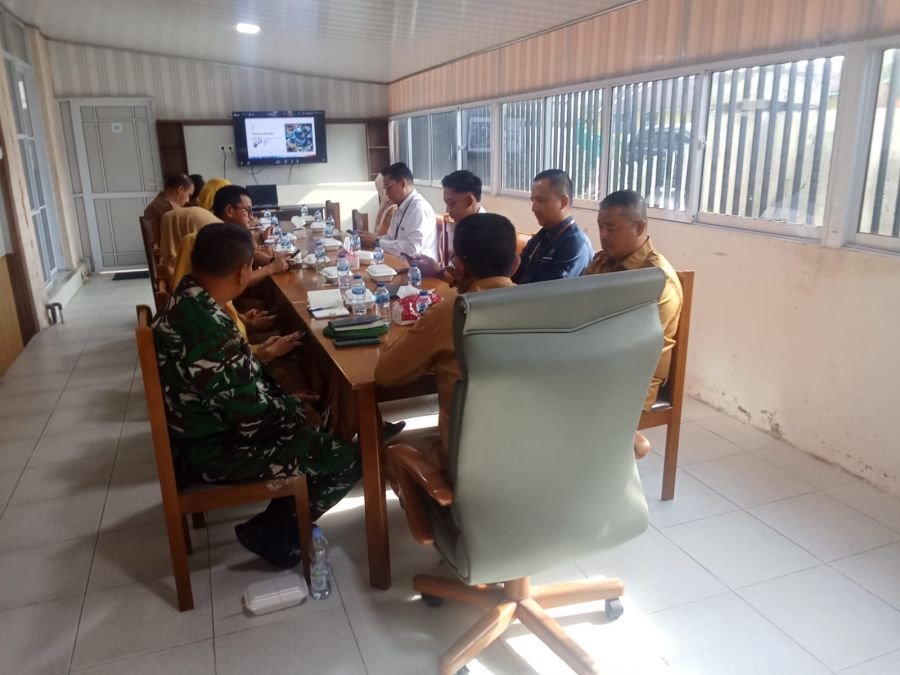 Sinergi Tekan Inflasi, Babinsa Koramil 01/Tembilahan Serma Nuryadi Hadir dalam Rapat TPID