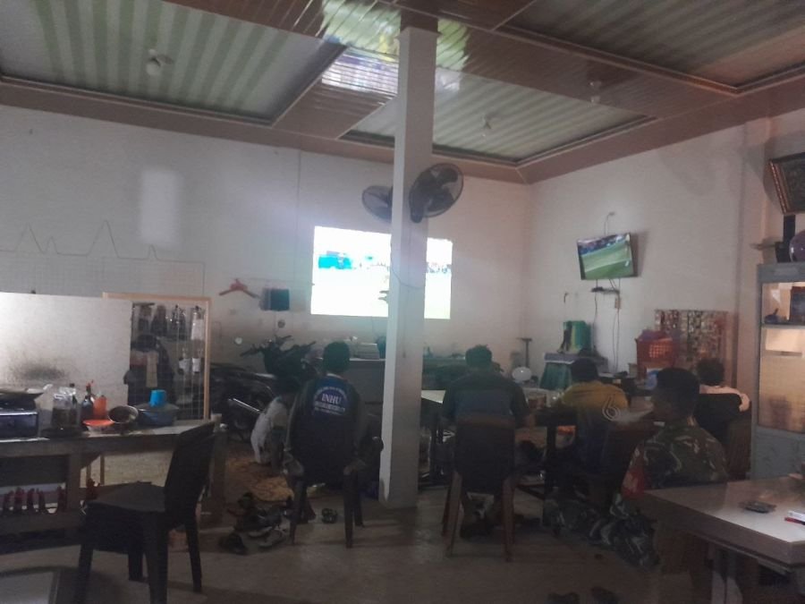 *SINERGI TNI DAN WARGA, KORAMIL 05/PERANAP GELAR NOBAR PIALA DUNIA 2026 DI WARUNG DINO SELUNAK*