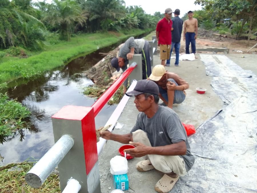 Sinergi TNI dan Warga, Pembangunan Jembatan Garuda di Pekaitan Sudah 90 Persen