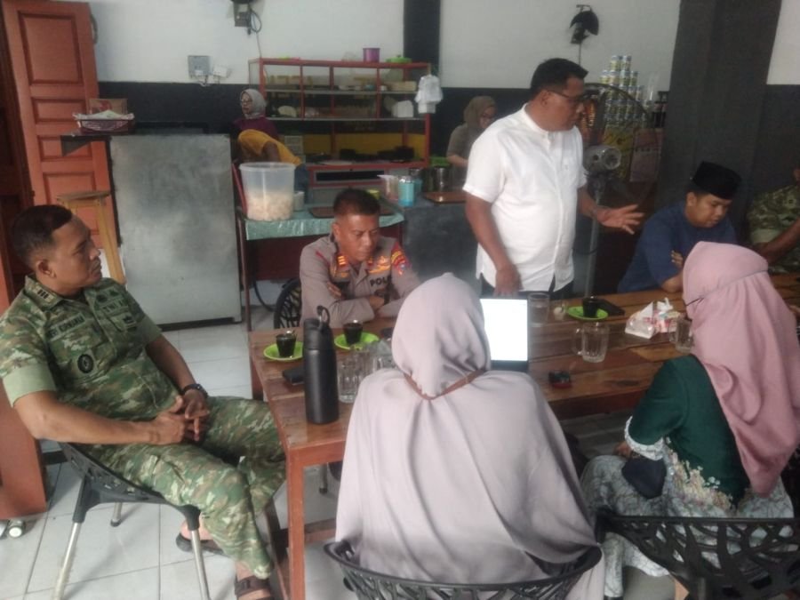 Sinergi TNI-Polri dan Tenaga Kesehatan, Danramil 04/Lph Hadiri Koordinasi Percepatan Imunisasi Kejar
