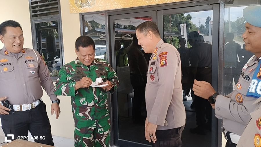 Sinergi TNI-Polri Menguat, Koramil Minas Rayakan HUT Bhayangkara Bersama Polsek