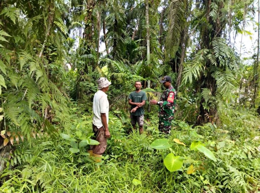 Sisir Tapal Batas Desa Pancur, Koptu Setiawan Gaungkan Pesan Cegah Karhutla