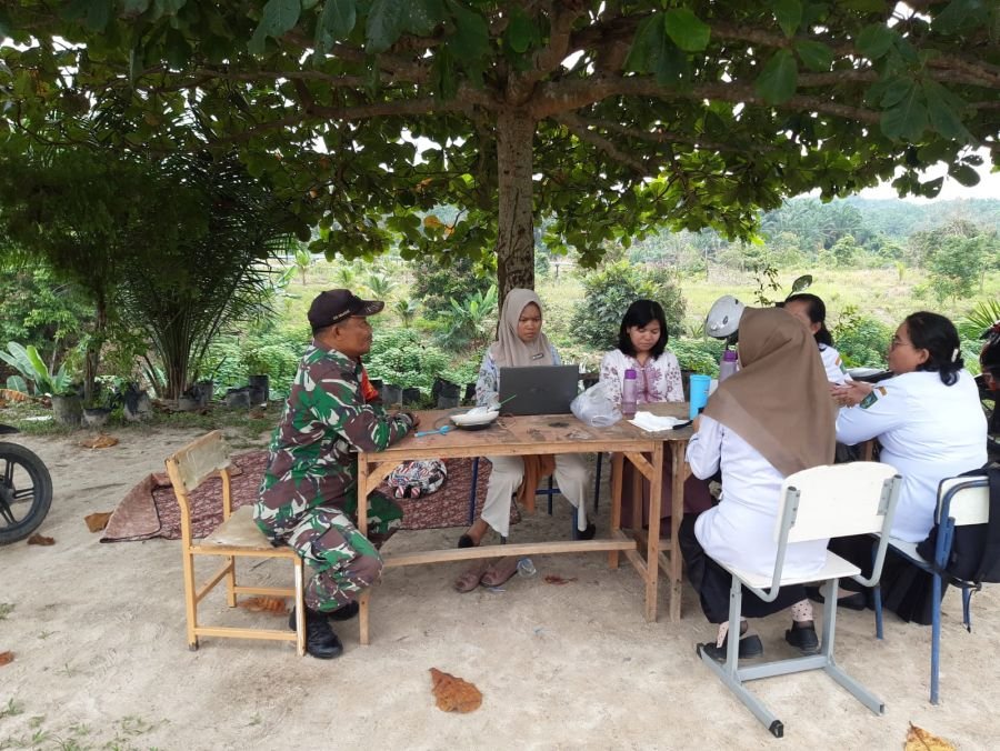 SOSIALISASI PANCASILA, SERMA N. SARAGIH TANAMKAN NILAI KEBANGSAAN KEPADA APARATUR DESA TENGGANAU