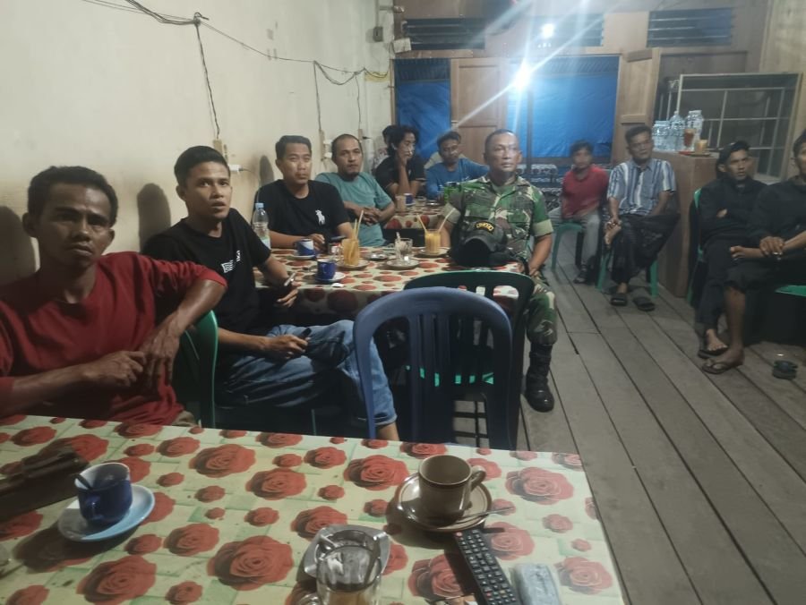 Spanyol Tundukkan Argentina 1-0, Nobar Koramil 10/Pelangiran dan Warga Berlangsung Meriah