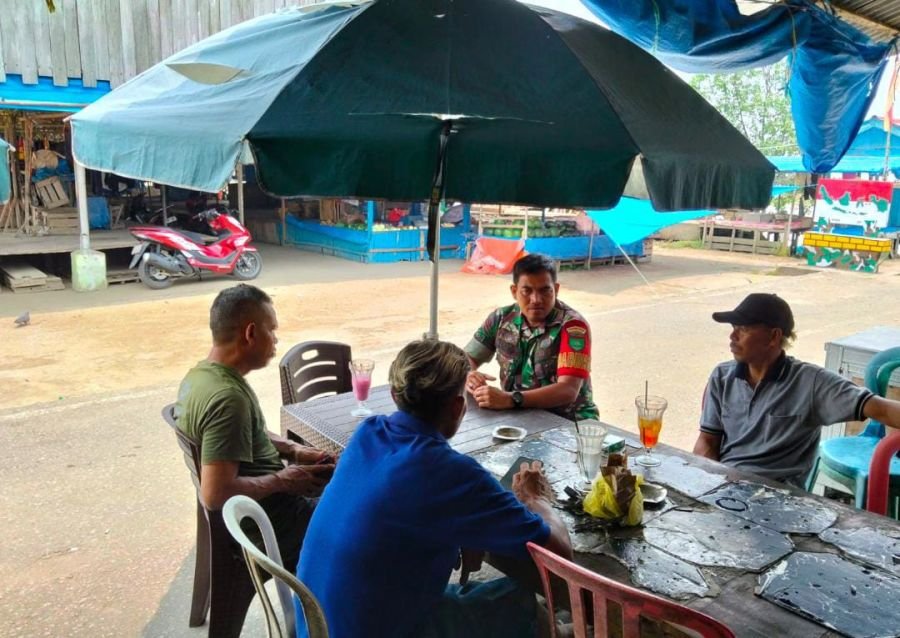 Tangkal Provokasi, Babinsa 01/Tembilahan Sertu Abd. Ali Sabri Ajak Tomas Perkuat Kekompakan