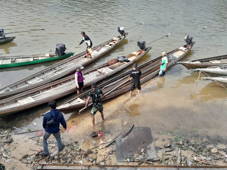 Tembus Arus Sungai Subayang, Personel dan Material Besi Jembatan Gajah Bertalut Mendarat Aman