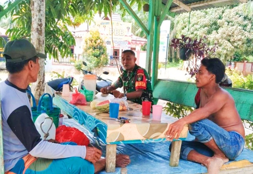 Temui Warga, Kopda Budiyanto Melaksanakan Komsos