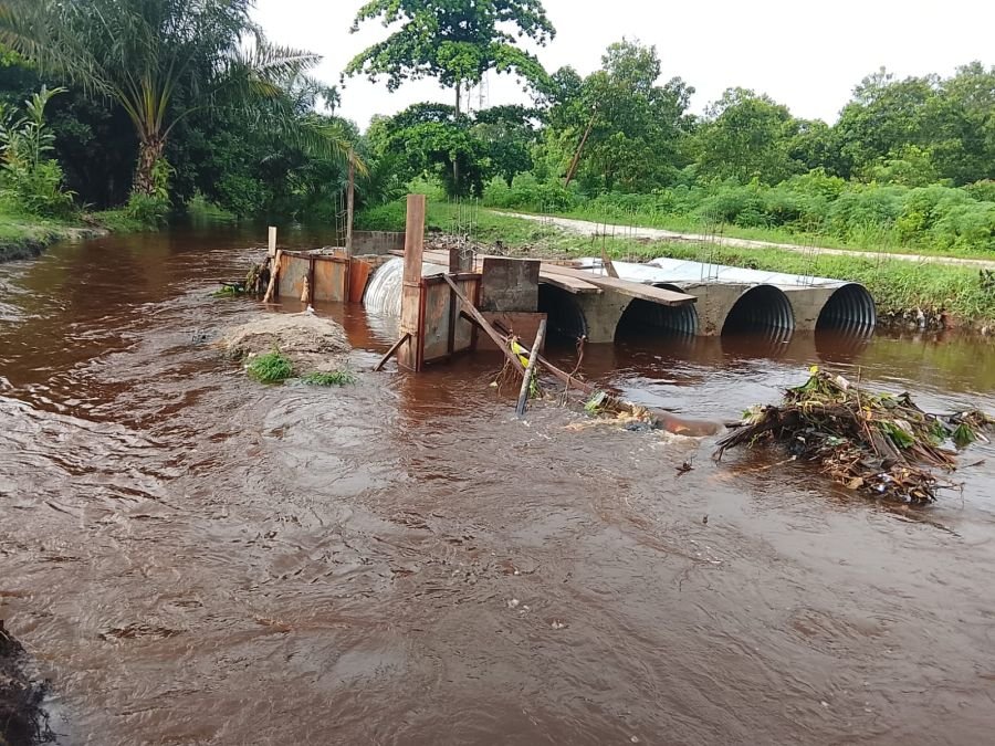 Tiga Lokasi Pembangunan Jembatan Garuda Terendam, Pekerjaan Ditunda Sementara