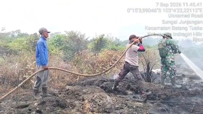 Tim Gabungan Padamkan Karhutla 2 Hektare di Desa Junjangan