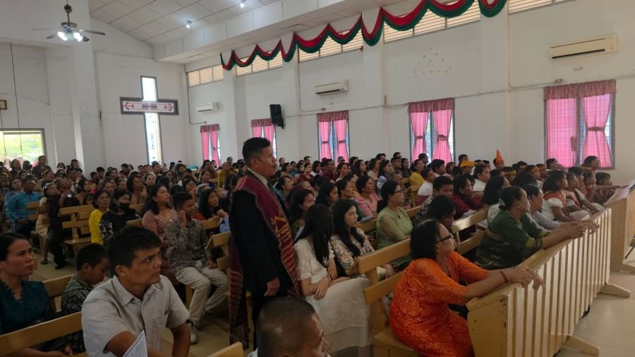 Tim Mabes TNI Laksanakan Penyuluhan Karhutla di Gereja HKBP Yudika, Minas Barat