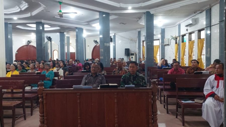 TIM MABESAD BERIKAN PENYULUHAN KARHUTLA KEPADA JAMAAH GEREJA AKBP KOTA DUMAI