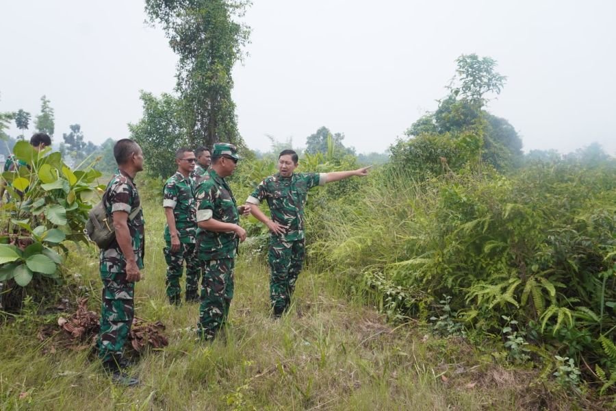Tim Penyuluh Karhutla Mabes TNI Laksanakan Patroli Pencegahan di Meranti Pandak