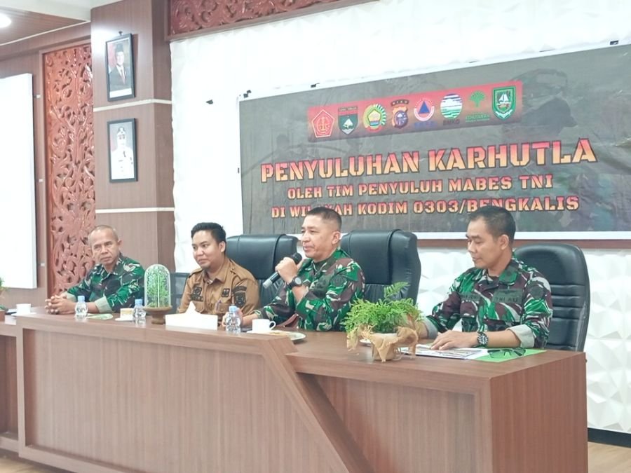 Tim Penyuluh Karhutla Mabes TNI Lanjutkan Misi ke Talang Muandau, Ajak Seluruh Pihak Bersatu