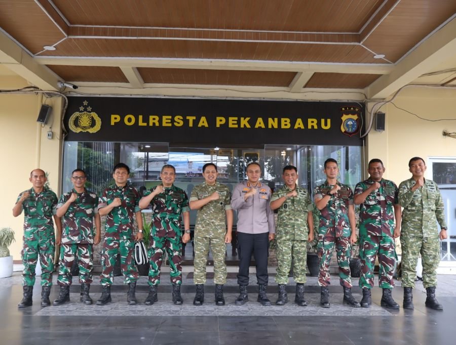 Tim Penyuluh Karhutla Mabes TNI Silaturahmi ke Polresta Pekanbaru