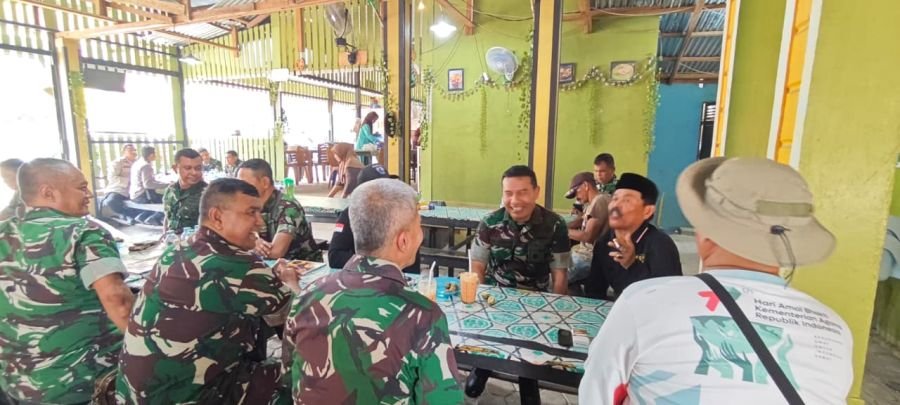 Tim Penyuluh Mabes TNI Rangkul Tokoh Adat Kenegrian Kopah, Perkuat Sinergi Pencegahan Karhutla