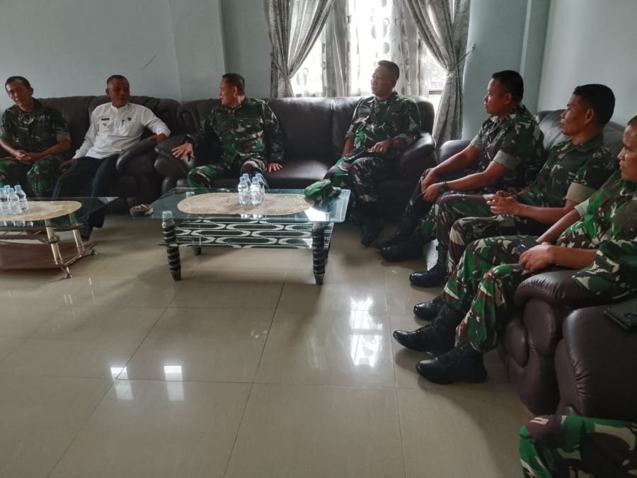 Tim Penyuluhan Karhutla Mabesad Laksanakan Anjangsana, Bersama Camat Rengat