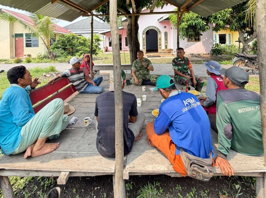 Tim Penyuluhan Mabes TNI Edukasi Petani Mundam, Perkuat Kesadaran Bersama Cegah Karhutla