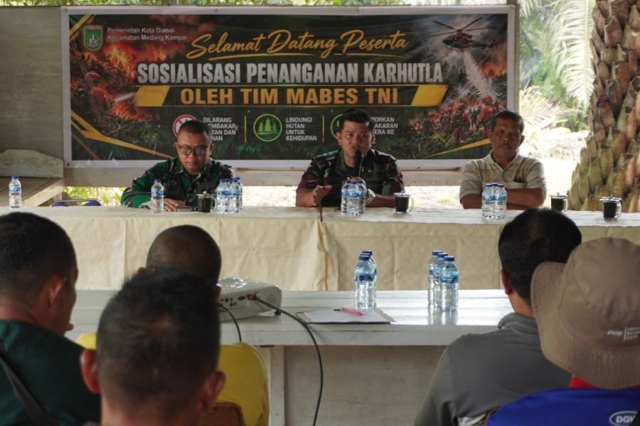 Tim Penyuluhan Mabes TNI Gencarkan Sosialisasi Pencegahan Karhutla kepada Karyawan PT SPRO di Dumai