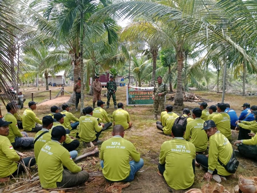 Tim Penyuluhan Mabes TNI Perkuat Pencegahan Karhutla di Teluk Buntal