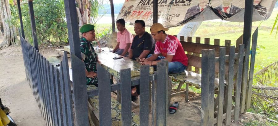 Tingkatkan Kerja Sama Yang Baik, Babinsa Komsos bersama tokoh pemuda 