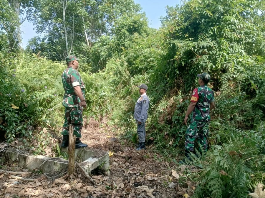 Tingkatkan Kesiapsiagaan,Babinsa Koramil 01/Bengkalis Laksanakan Sosialisasi dan Patroli Karhutla