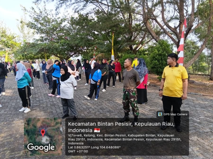 Tingkatkan Kualitas Hidup, Babinsa Desa Kelong Ikut Memeriahkan Senam GERMAS di Kecamatan Binsir.