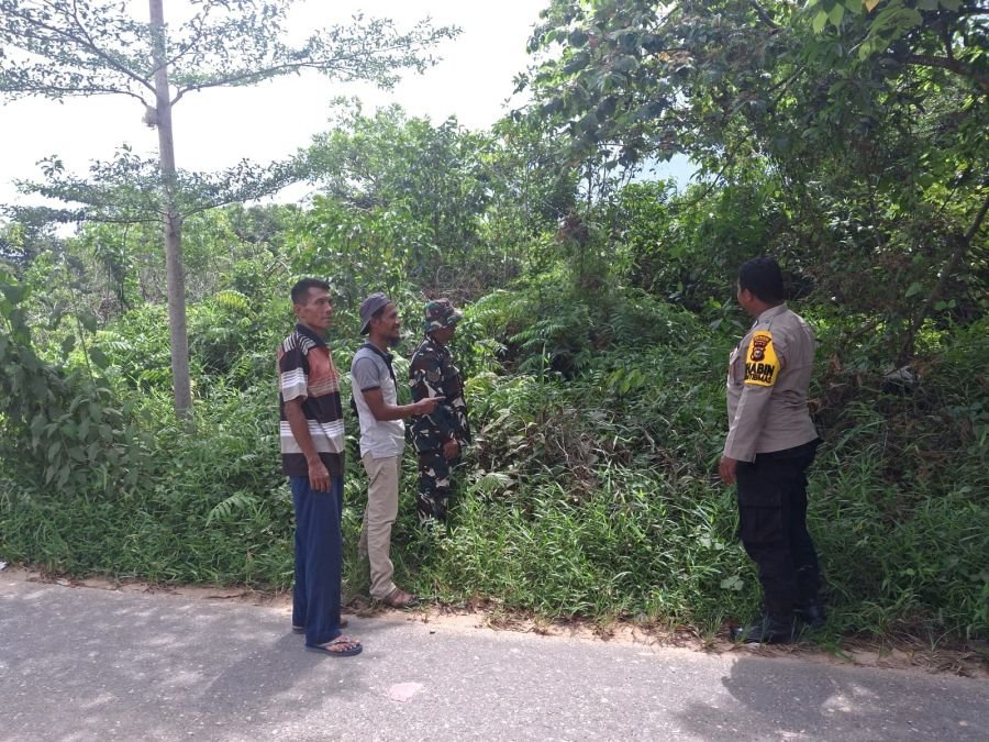 TNI dan MPA Sisir Lahan Rawan Karhutla di Tenayan Raya Pekanbaru