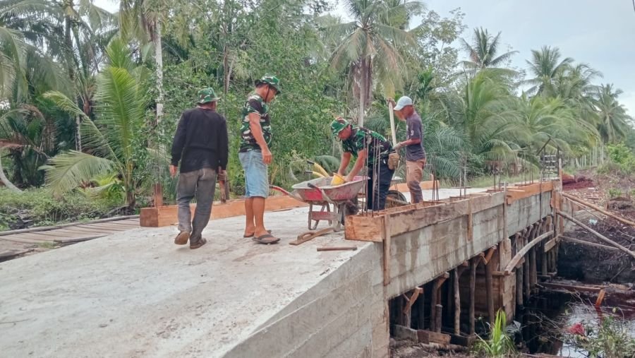 TNI dan Warga Gesit, Pembangunan Jembatan Garuda Perbatasan Tebun-Repan Capai 80 Persen
