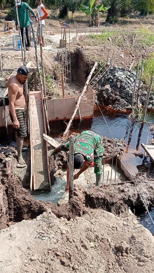 TNI dan Warga Kebut Jembatan Garuda, Progres Sentuh 30 Persen