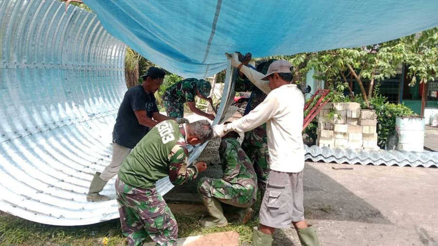 TNI dan Warga Kebut Pembangunan Dua Jembatan Armco di Sungai Sembilan,