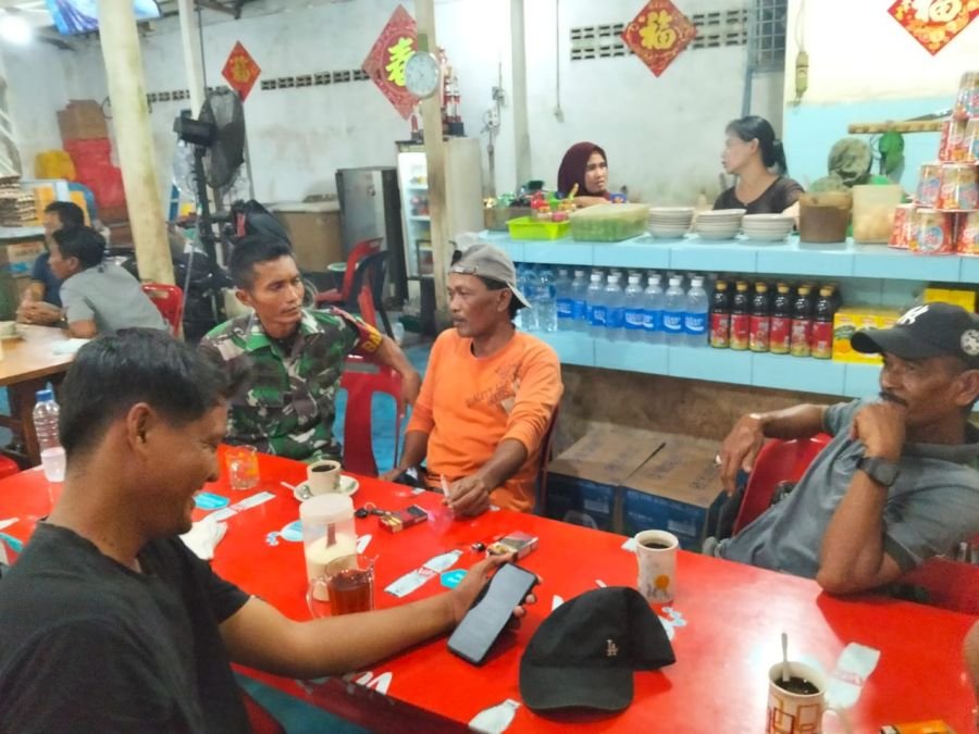 TNI Perkuat Komsos, Kampung Pancasila Rohil Tetap Aman