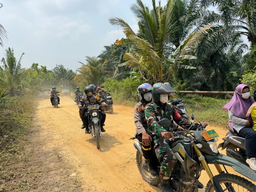TNI-Polri Perkuat Patroli Karhutla di Minas, Sasar Lahan dan Permukiman Warga