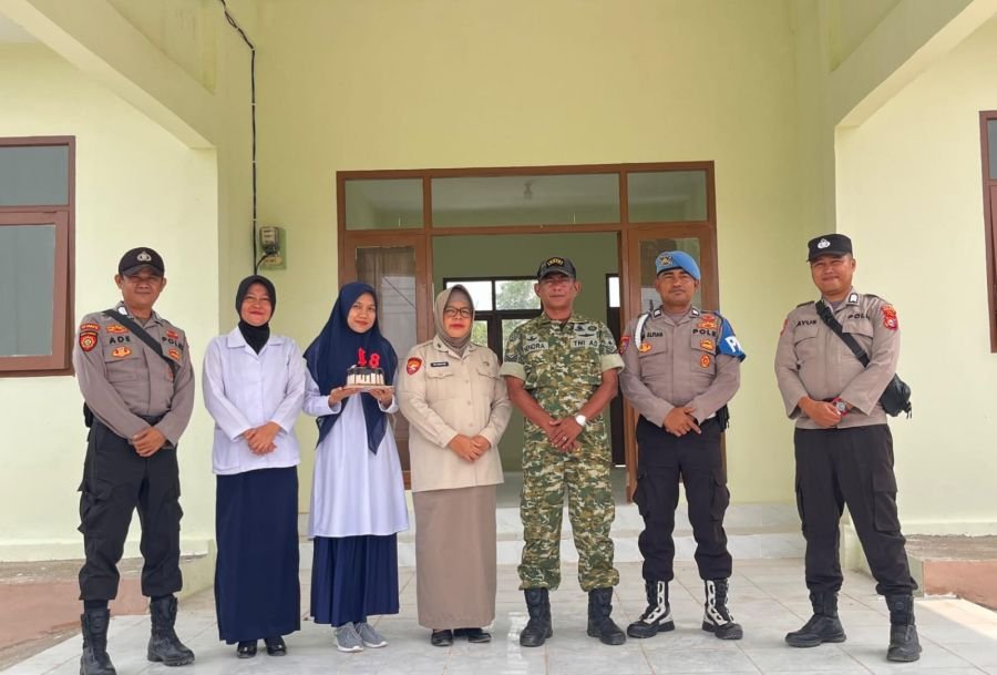 TNI Polri Solid, Polsek Kuindra Hadir di Koramil 04/Kuindra Ucapkan HUT TNI ke-81