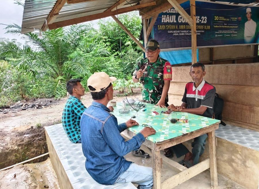 Tumbuhkan Keakraban dan Kedekatan, Babinsa Laksanakan Komsos bersama warga binaan