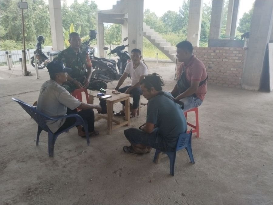 Turun Langsung ke Lapangan, Babinsa Tampan Bangun Kedekatan dan Jaga Stabilitas Wilayah.