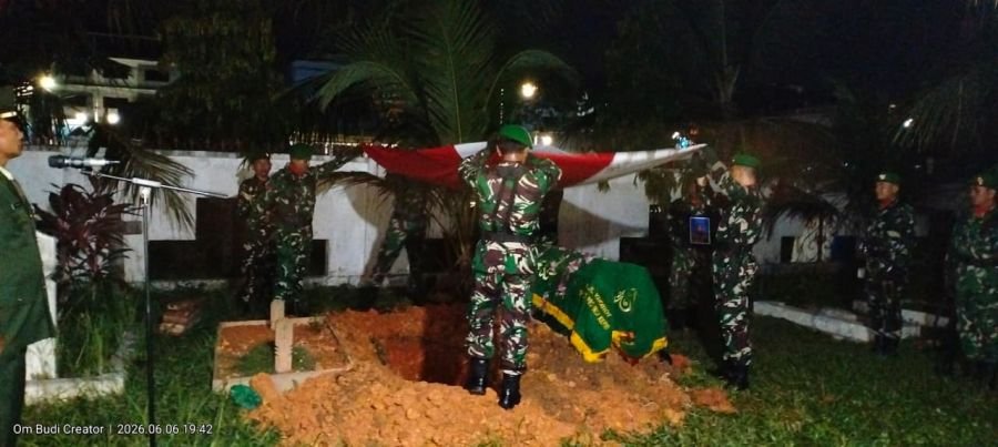 Upacara Pemakaman Militer Alm. Purn. Serma Sudiro Berjalan Lancar dan Khidmat