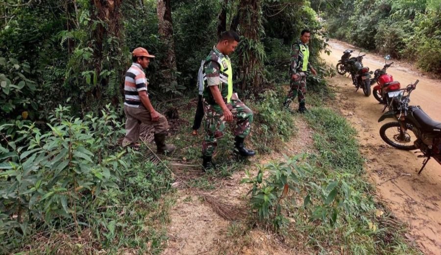 Upaya Cegah Kebakaran Hutan dan Lahan Terus Digencarkan di Wilayah Binaan oleh Babinsa