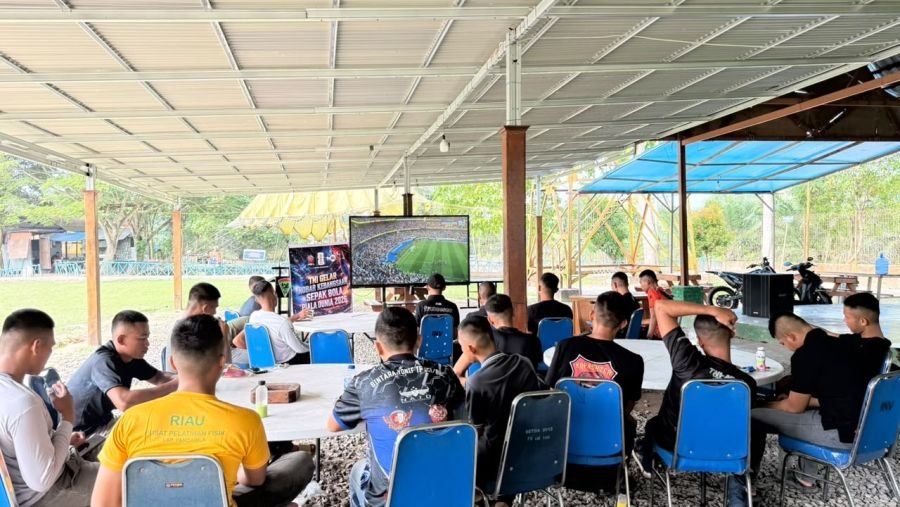 USA Bungkam Paraguay 3-1, Prajurit Yonif TP 851 Nobar Meriah