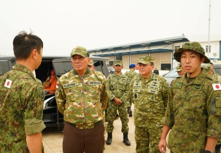 Wakastaf TNI AL dampingi Menhan RI tinjau percepatan Penanganan Karhutla Kalbar