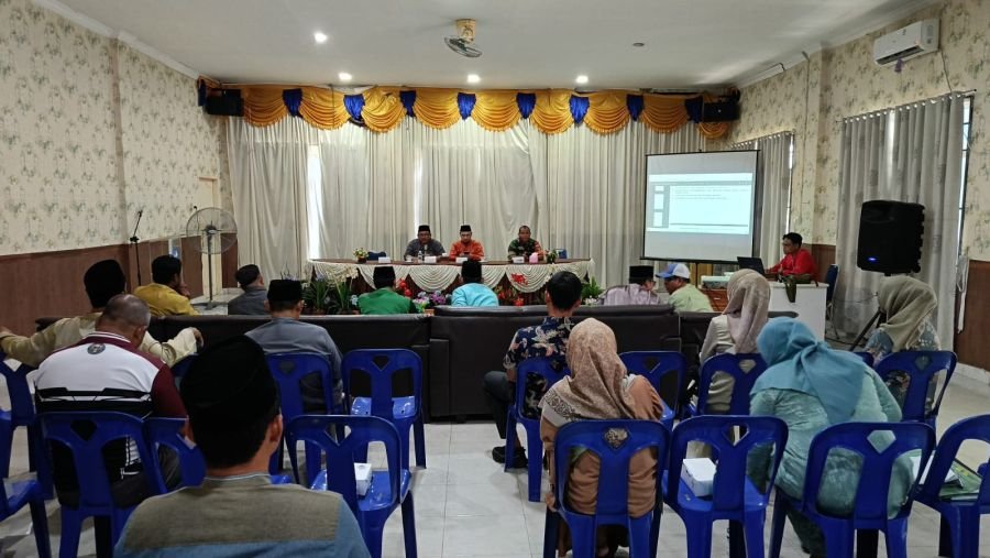 Wakili Danramil 02/Bintim, Babinsa Toapaya Utara Hadiri Rakor Aturan Pelaksanaan Pilkades 2026