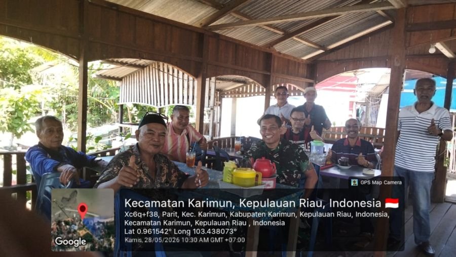 Wisatawan Malaysia Disambut Humanis Babinsa di Desa Parit